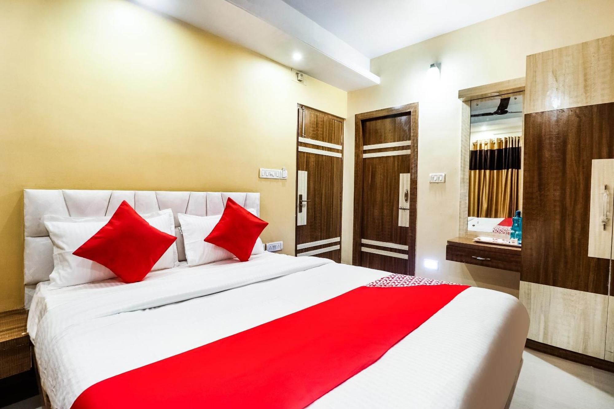 Hotel O Kuber Residency Near Birla Mandir Калькутта Экстерьер фото