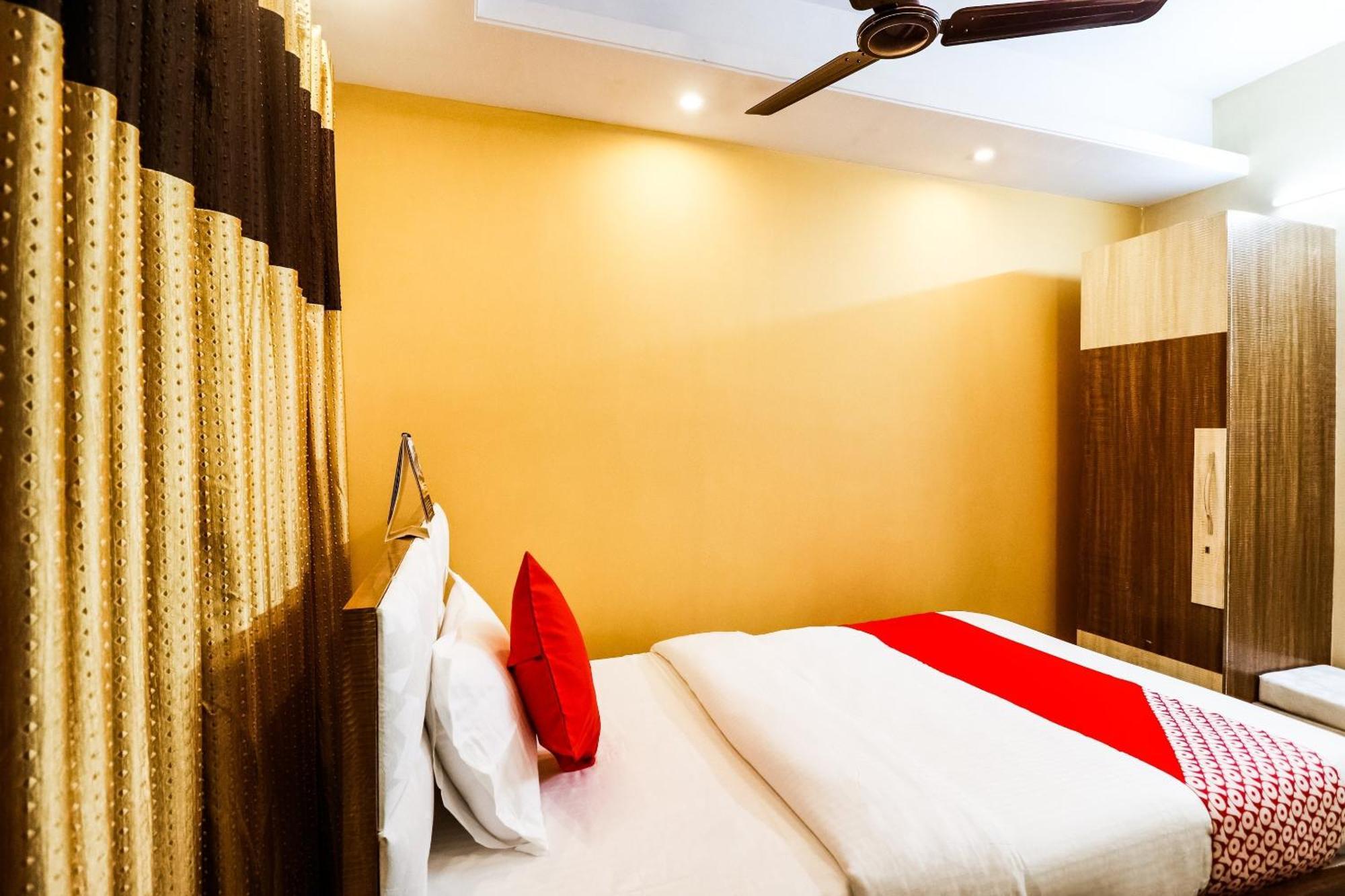 Hotel O Kuber Residency Near Birla Mandir Калькутта Экстерьер фото